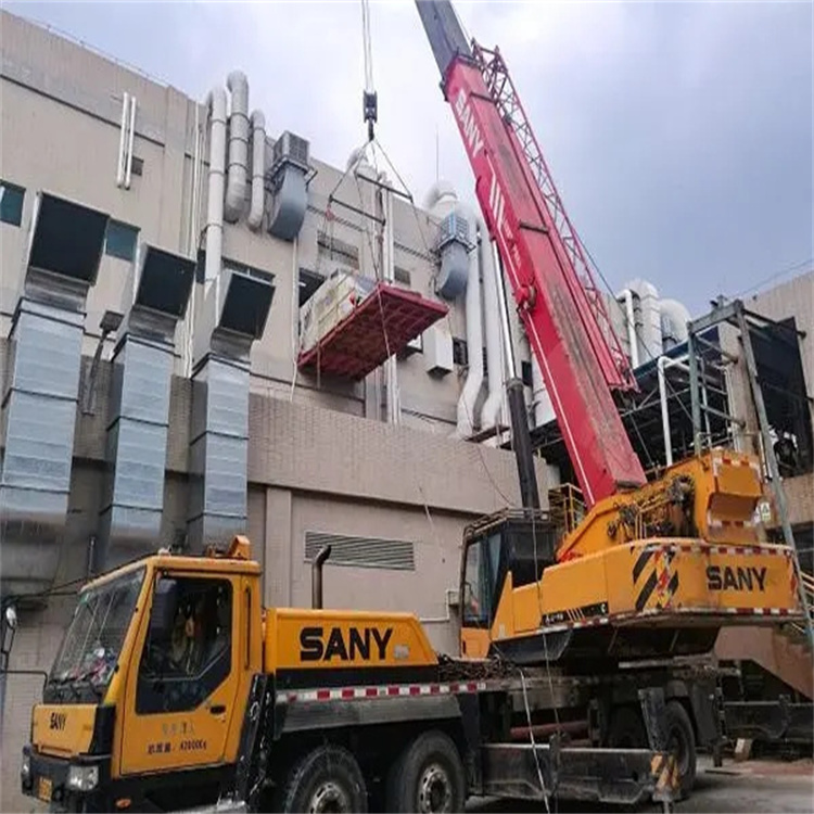 西工租赁大型汽车吊，助力工程项目高效进行